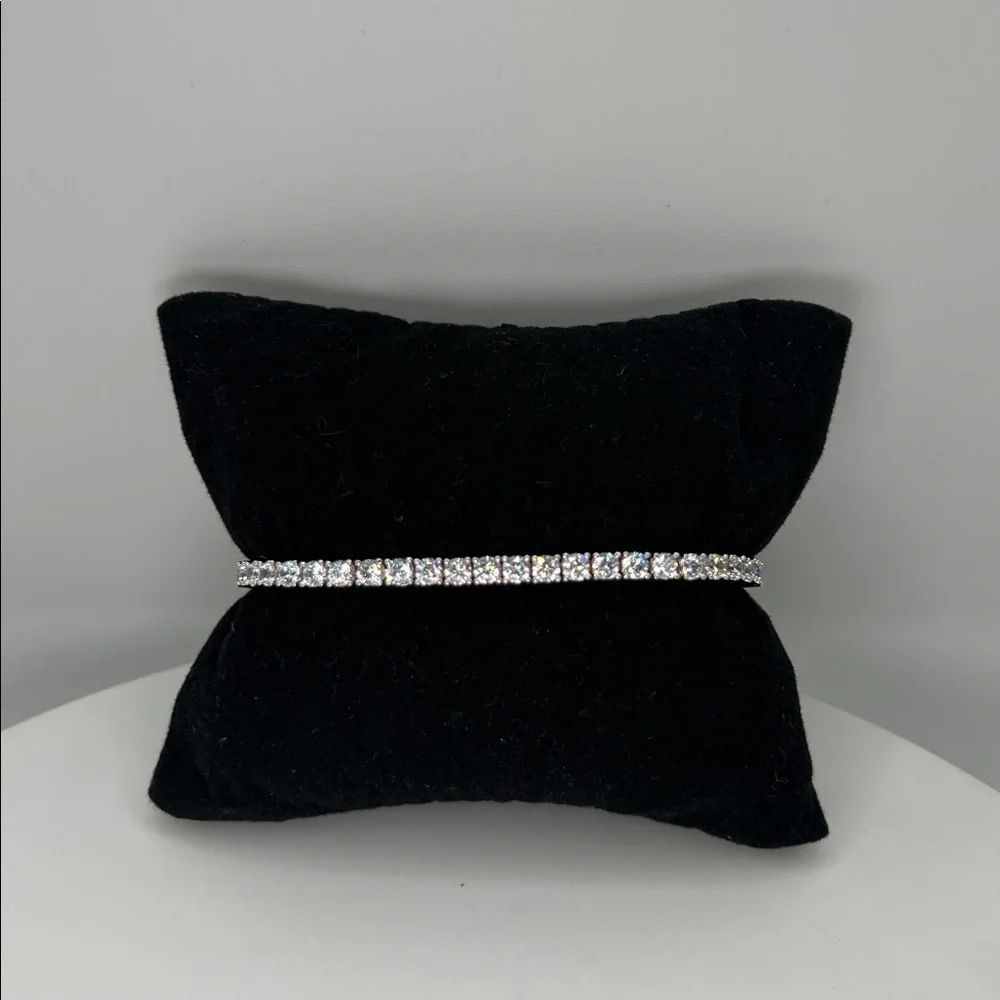 191. White Gold Plated Bracelet with Triple A CZ Crystals 6 1/2”